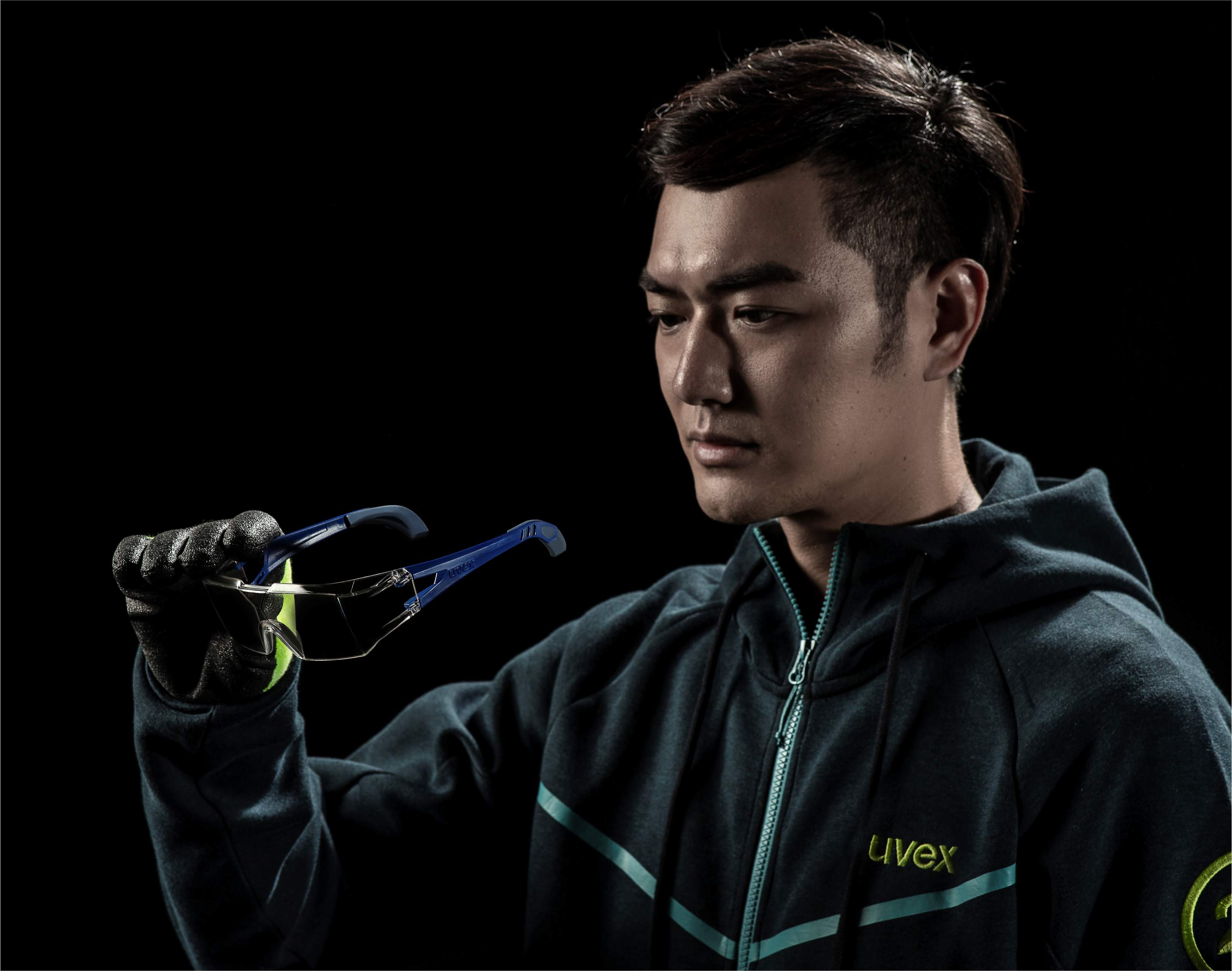 UVEX優(yōu)唯斯9065129防刮擦防霧防護(hù)眼鏡圖片3 UVEX優(yōu)唯斯9065129防刮擦防霧防護(hù)眼鏡圖片3