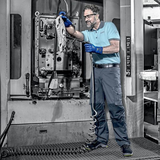 UVEX優唯斯60224機械耐磨防化手套圖片1 UVEX優唯斯60224機械耐磨防化手套圖片1