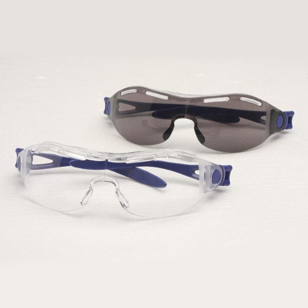 華信WB130Pro/SM煙灰色鏡片防霧防刮擦安全眼鏡圖片1 華信WB130Pro/SM煙灰色鏡片防霧防刮擦安全眼鏡圖片1