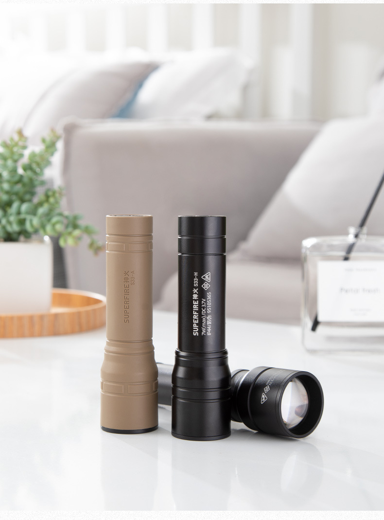 神火S33-H手持便攜強光手電筒圖片2 神火S33-H手持便攜強光手電筒圖片2