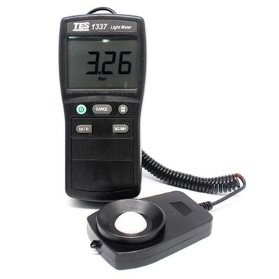 臺灣泰仕TES-1337數(shù)字照度計圖片3