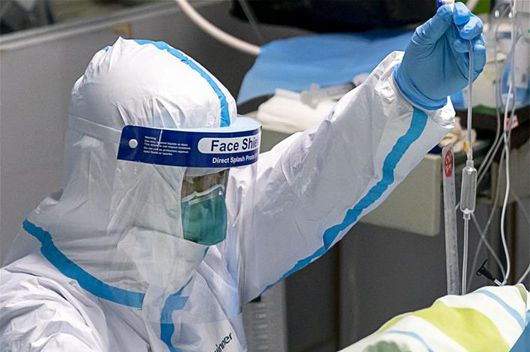 穿著醫用防護服等醫用防護裝備救援