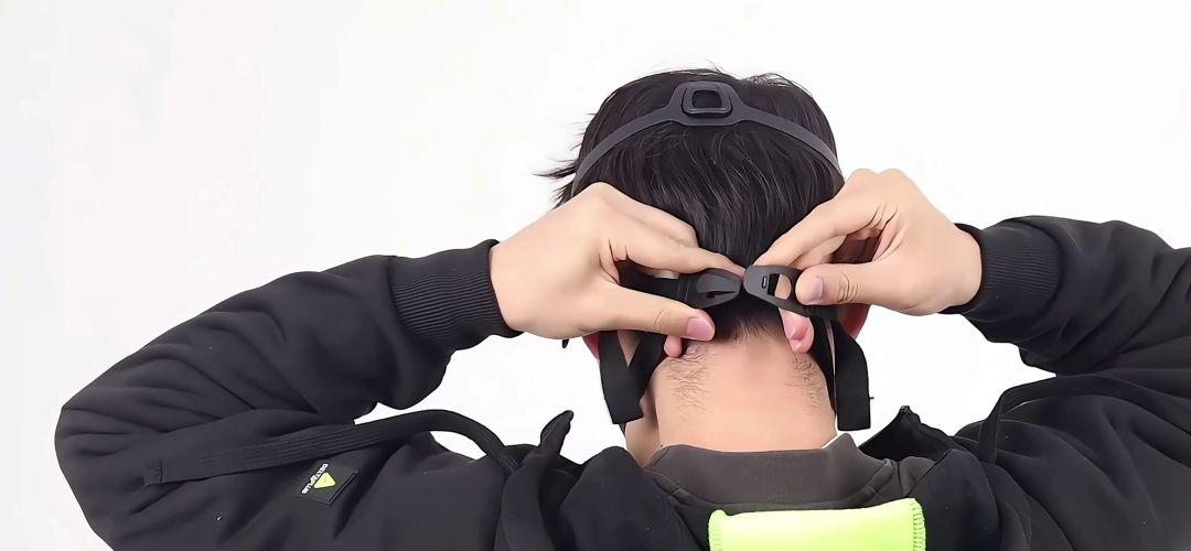 代爾塔M6000半面罩防毒面具佩戴步驟及濾盒安裝(圖)4