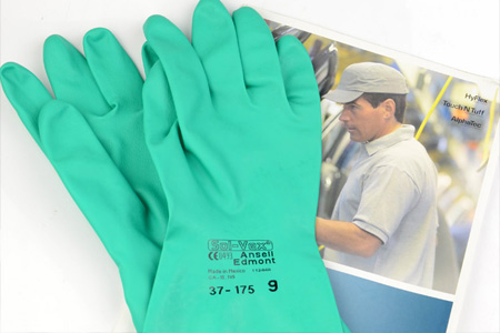 安思爾37-175丁腈橡膠手套使用圖片