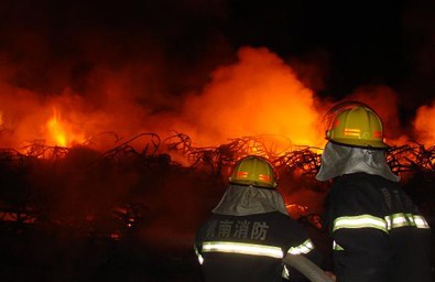 西安居民樓突發(fā)火災(zāi)