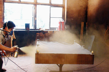 家具裝修實(shí)用油漆的人員防護(hù)