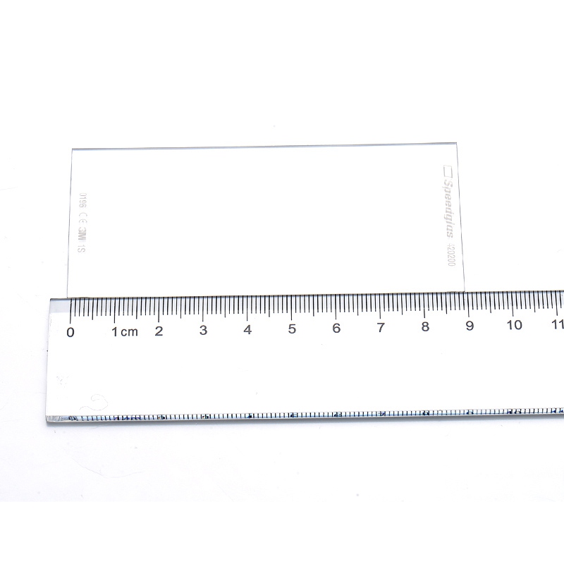 3M電焊面罩自動(dòng)變光屏內(nèi)側(cè)屏幕保護(hù)片圖1
